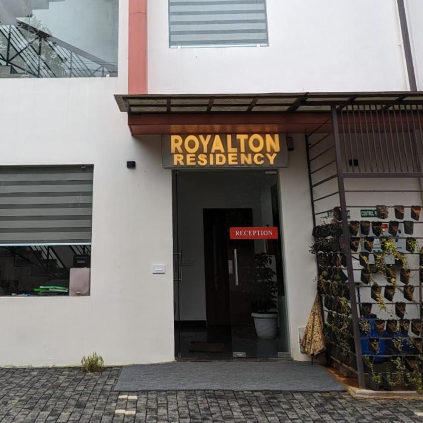 Mundakāyam Royalton Residency酒店 外观 照片