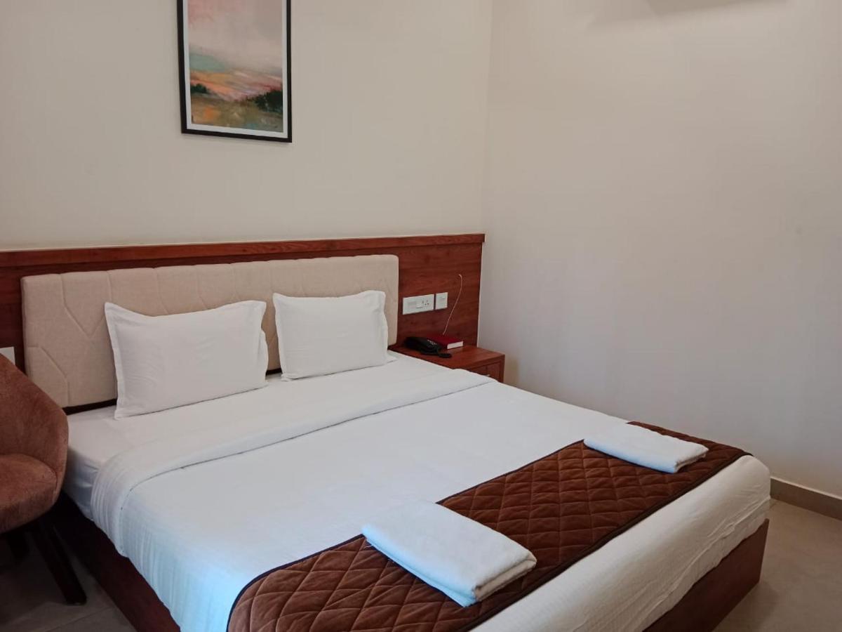 Mundakāyam Royalton Residency酒店 外观 照片